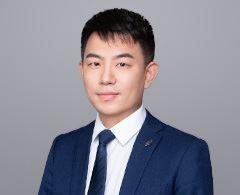 李龙